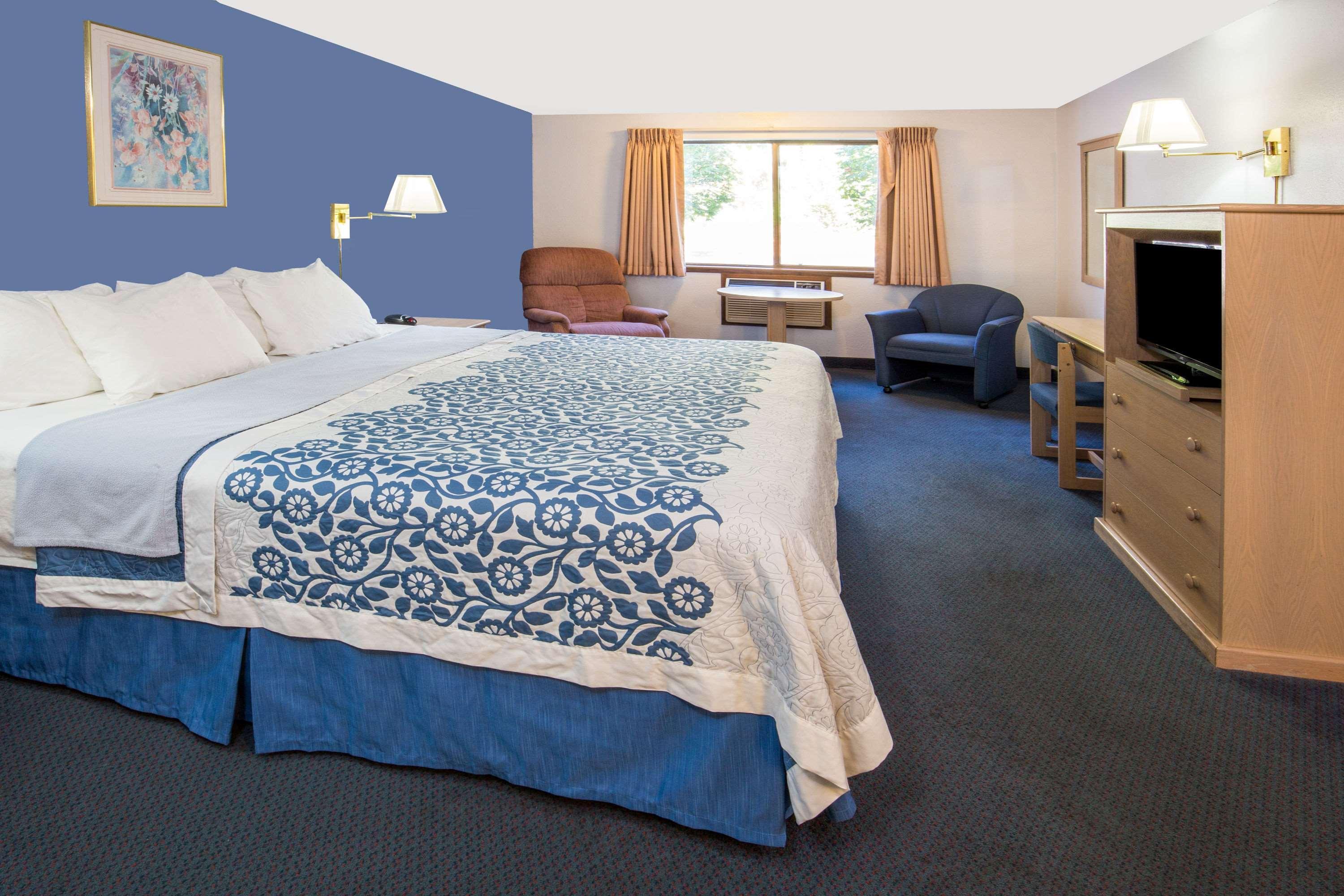 Days Inn By Wyndham Corvallis Bagian luar foto